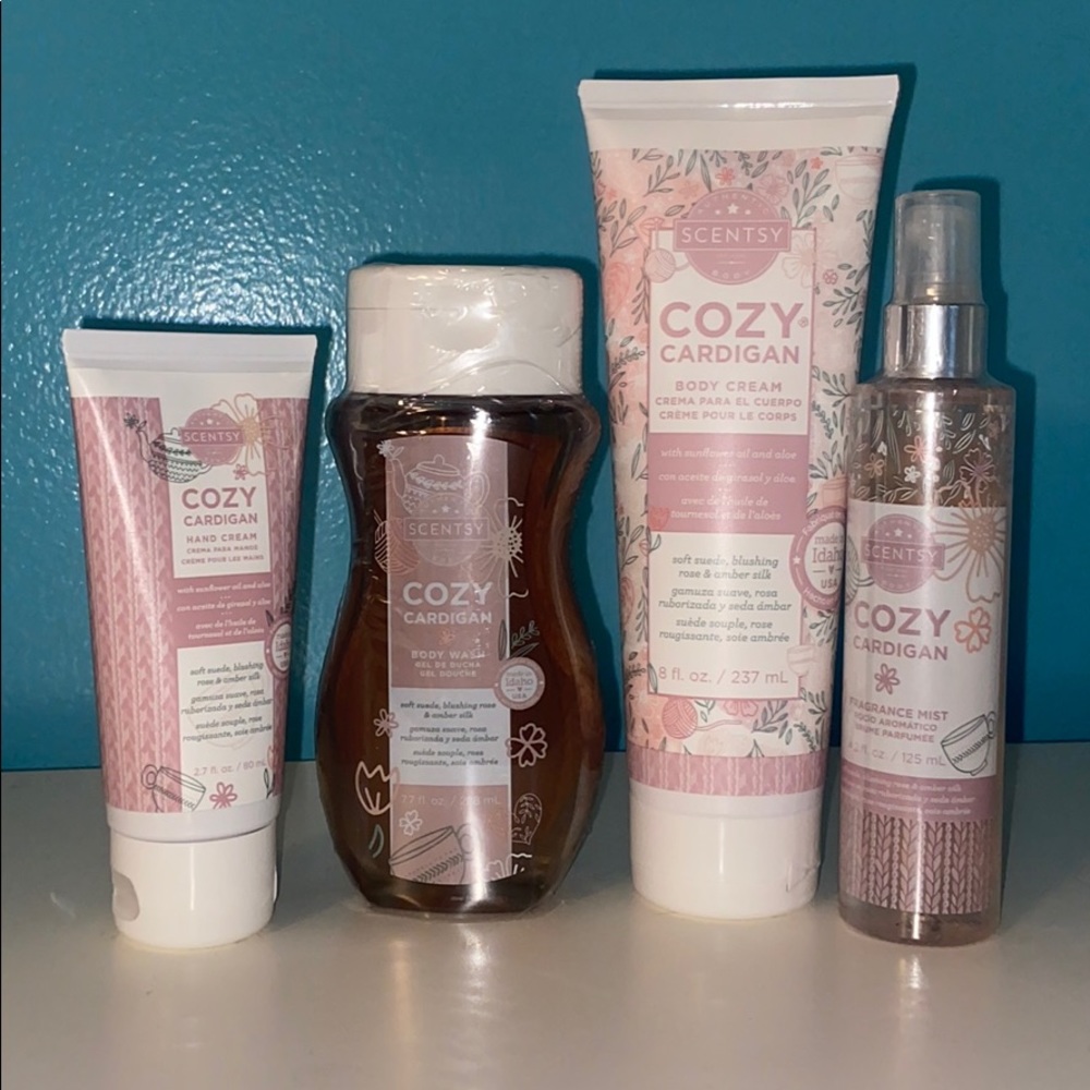 Scentsy Cozy Cardigan Body Set